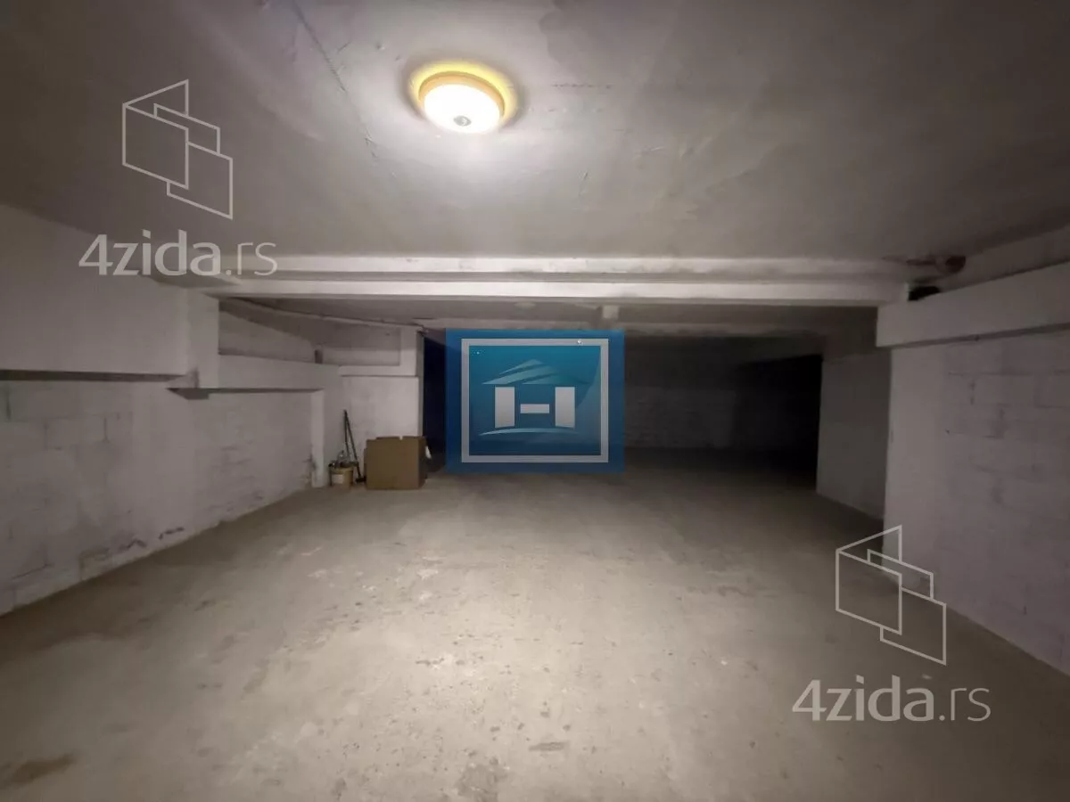 Garaža/Parking | 4zida