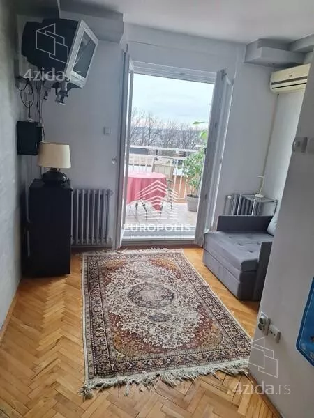 Četvoroiposoban stan | 4zida