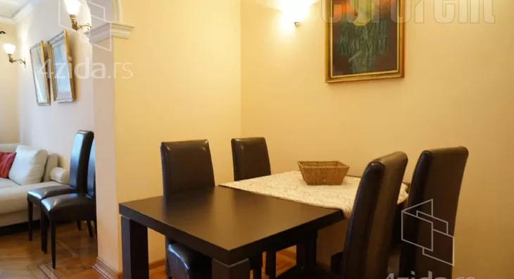 Četvoroiposoban stan | 4zida