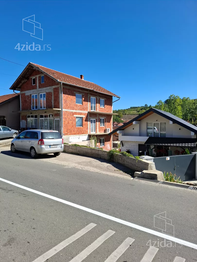 3-etažna kuća | 4zida