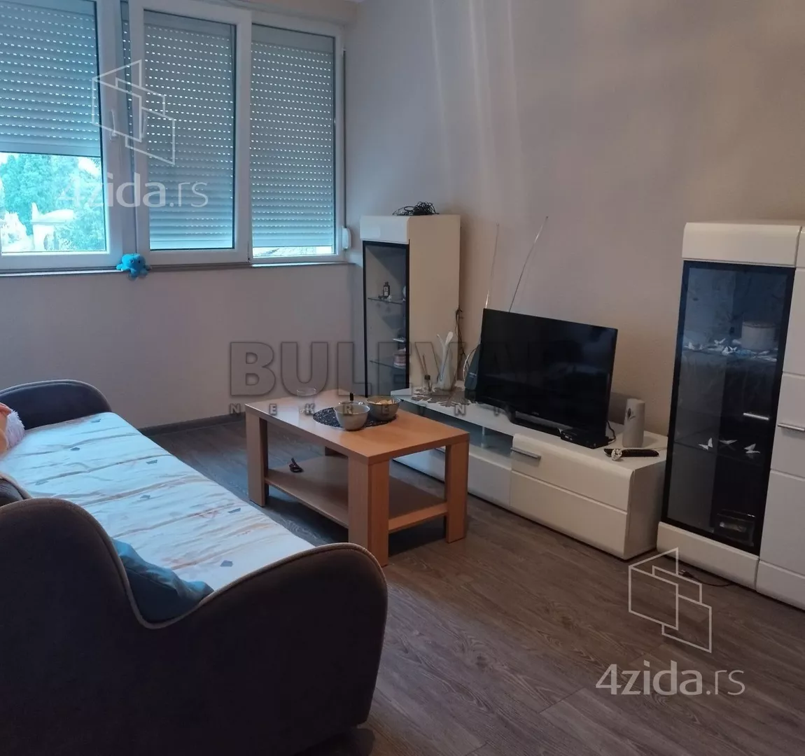 Garsonjera | 4zida