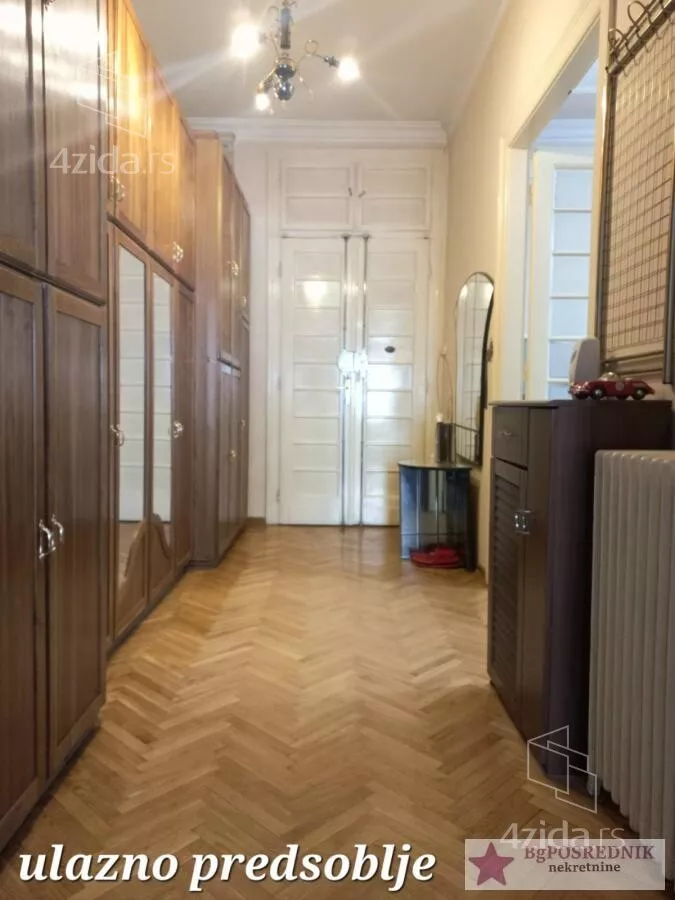 Četvoroiposoban stan | 4zida