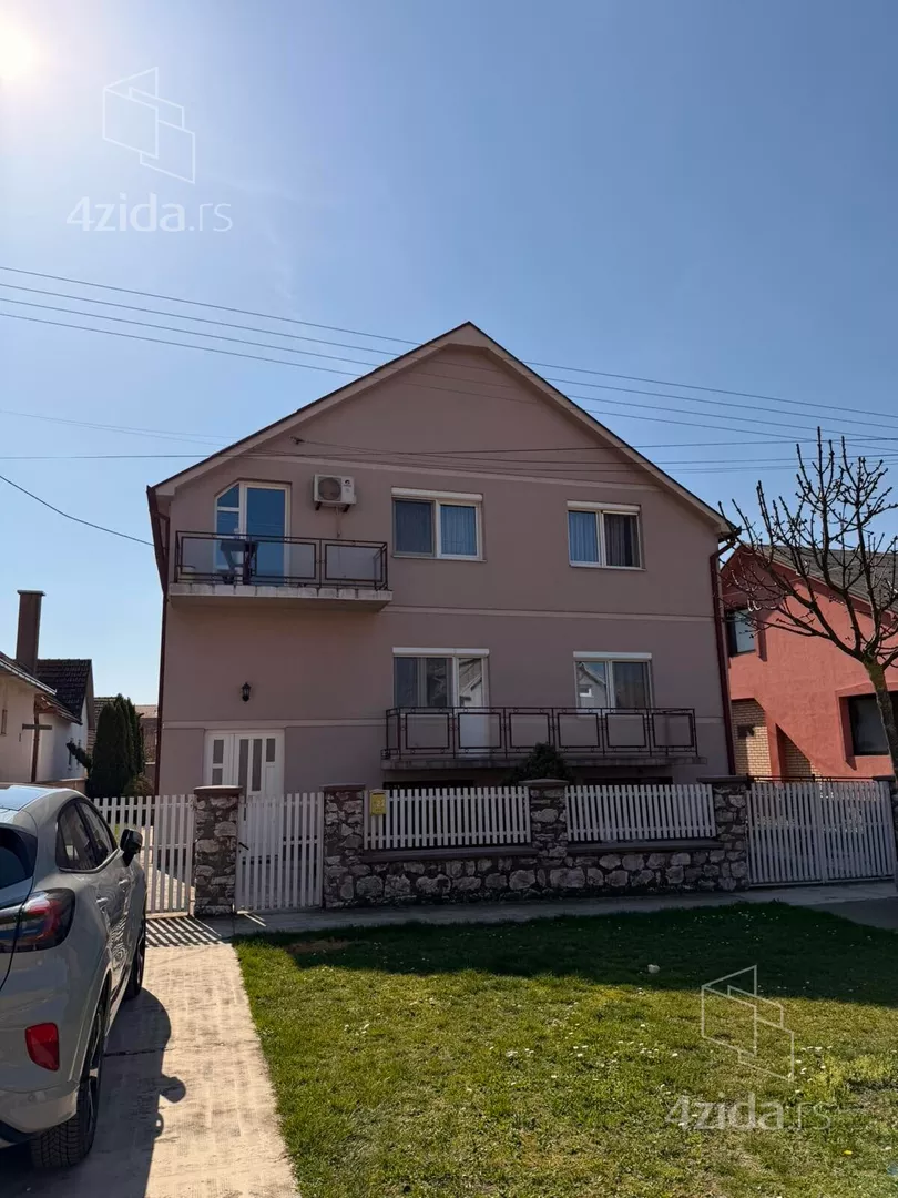 3-etažna kuća | 4zida