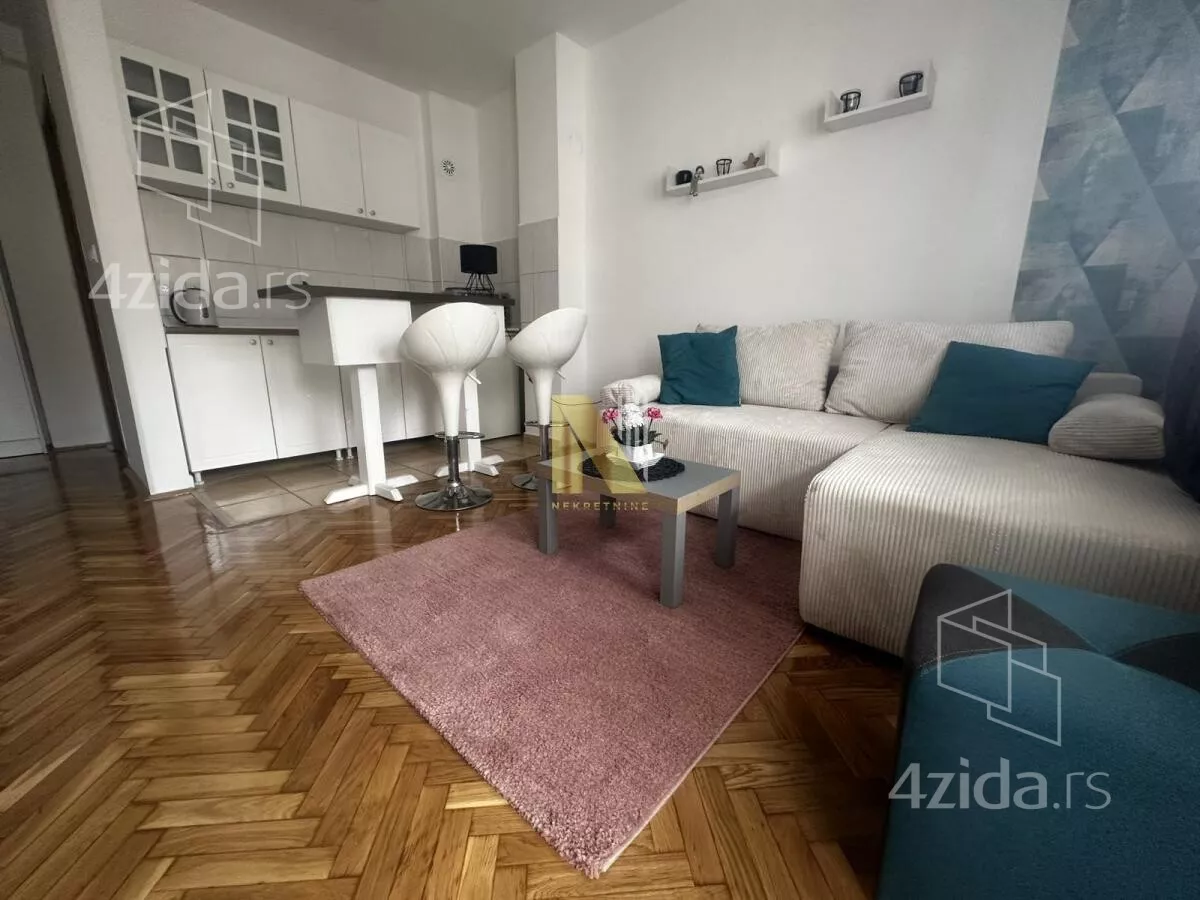 Garsonjera | 4zida