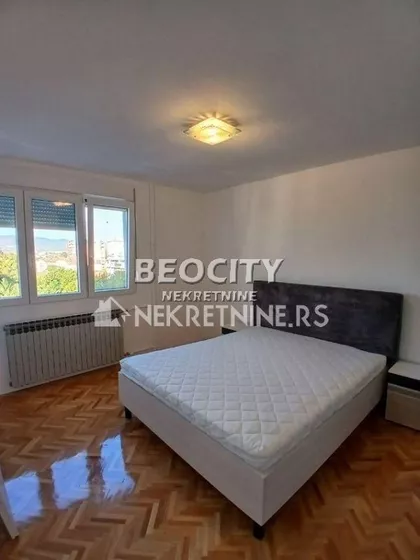 Rentgenova | 4zida.rs