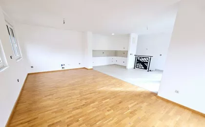 Sremska Kamenica | 4zida.rs