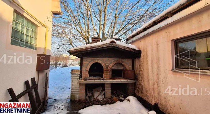 3-etažna kuća | 4zida