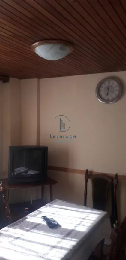 Crveni Krst Vračar | 4zida.rs