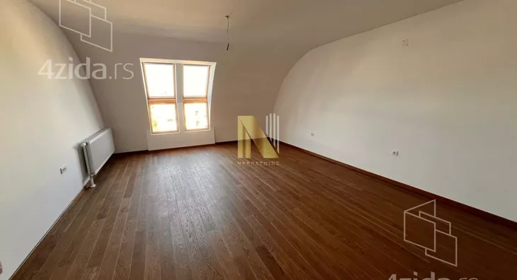 Šestosoban stan | 4zida