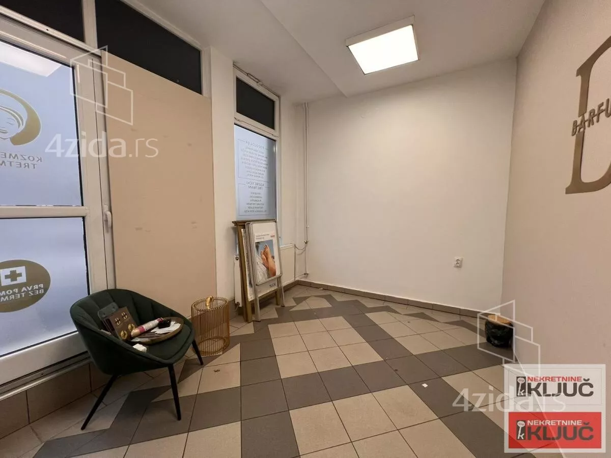 Poslovni prostor | 4zida