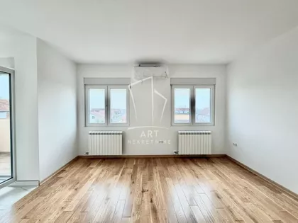 Kikindska | 4zida.rs