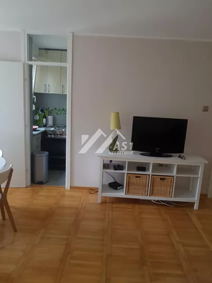 Balzakova | 4zida.rs