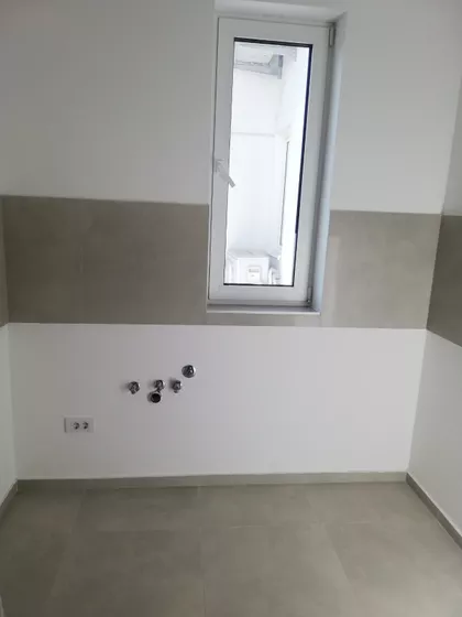 Prvomajska | 4zida.rs
