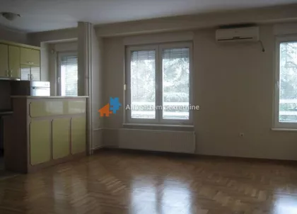 Denkova Bašta | 4zida.rs