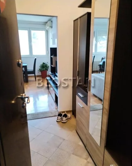 Ivana Micurina | 4zida.rs