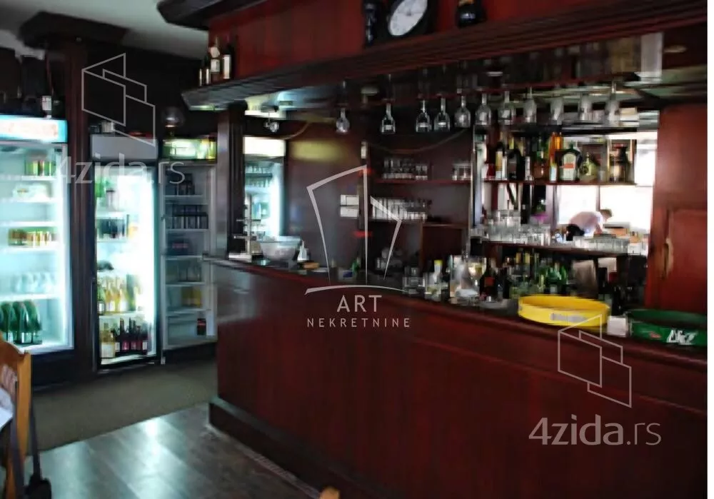 Lokal | 4zida