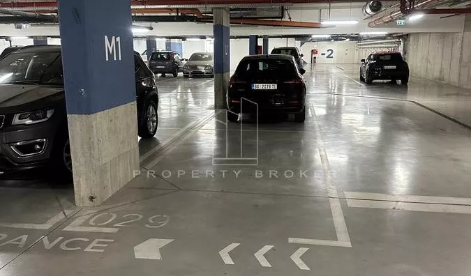 Garaža | 4zida