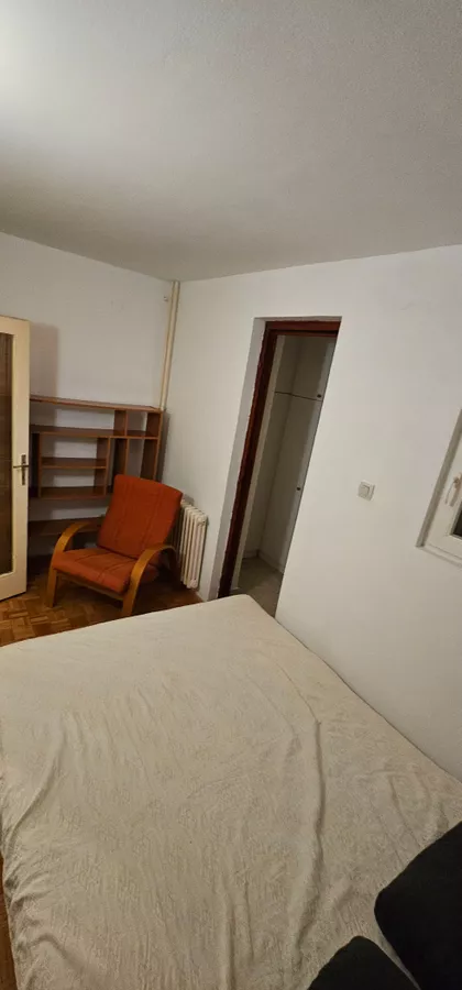 Ismeta Mujezinovića | 4zida.rs