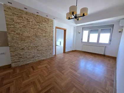Vašarište | 4zida.rs