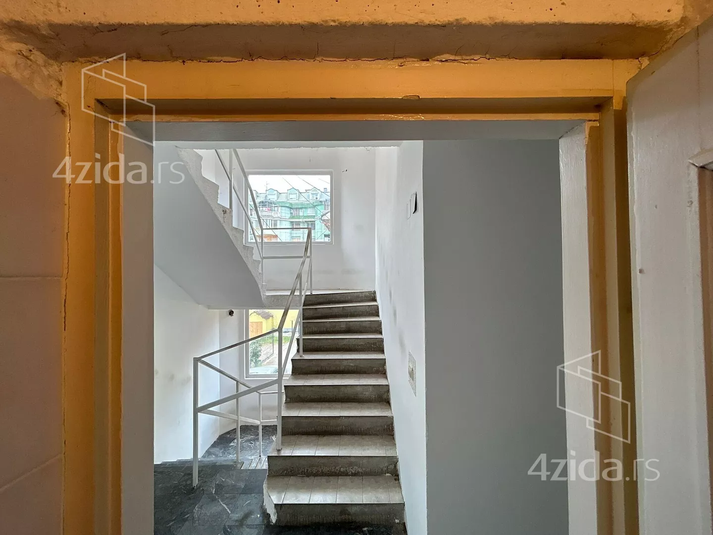 Garsonjera | 4zida