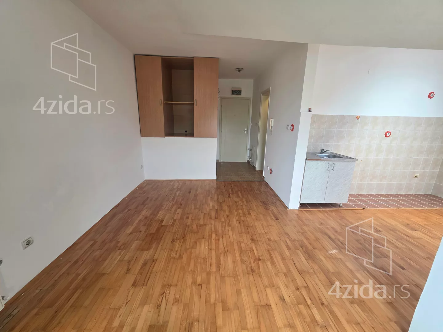 Garsonjera | 4zida