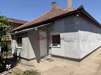 Mali Bajmok | 4zida.rs