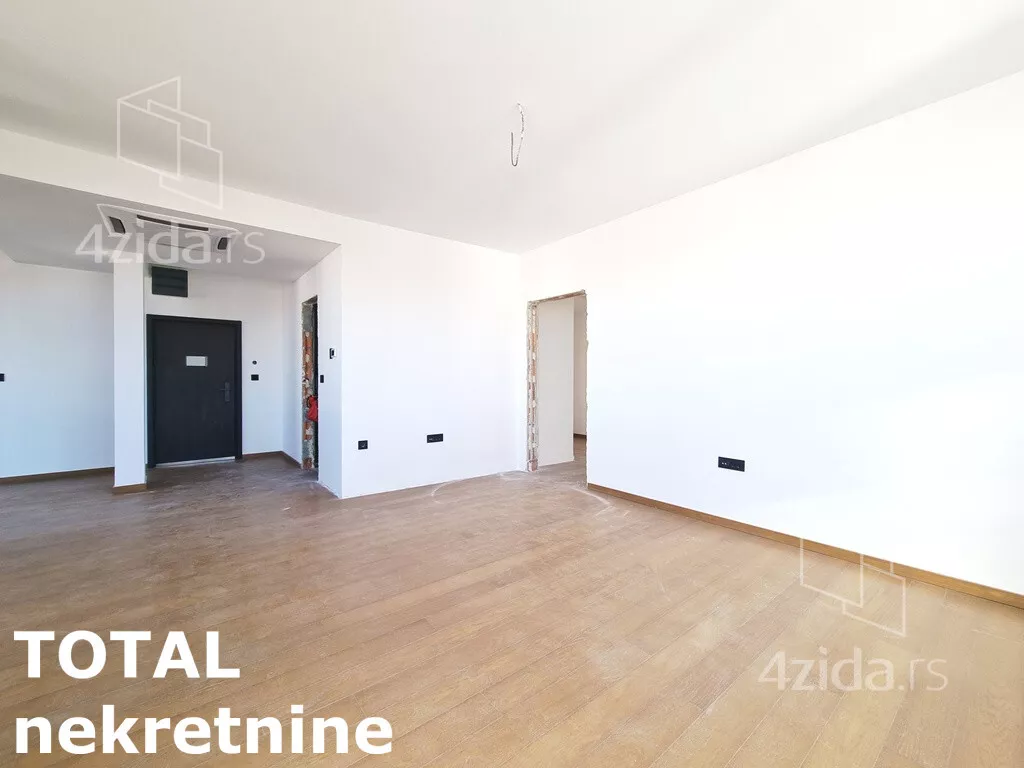 Četvoroiposoban stan | 4zida