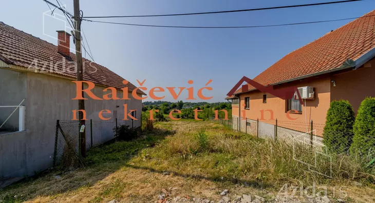 Plac | 4zida