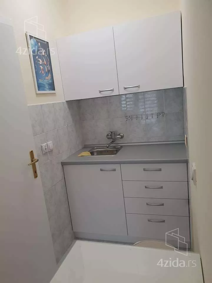 Garsonjera | 4zida