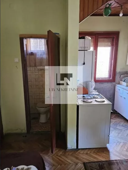 Debeljača | 4zida.rs