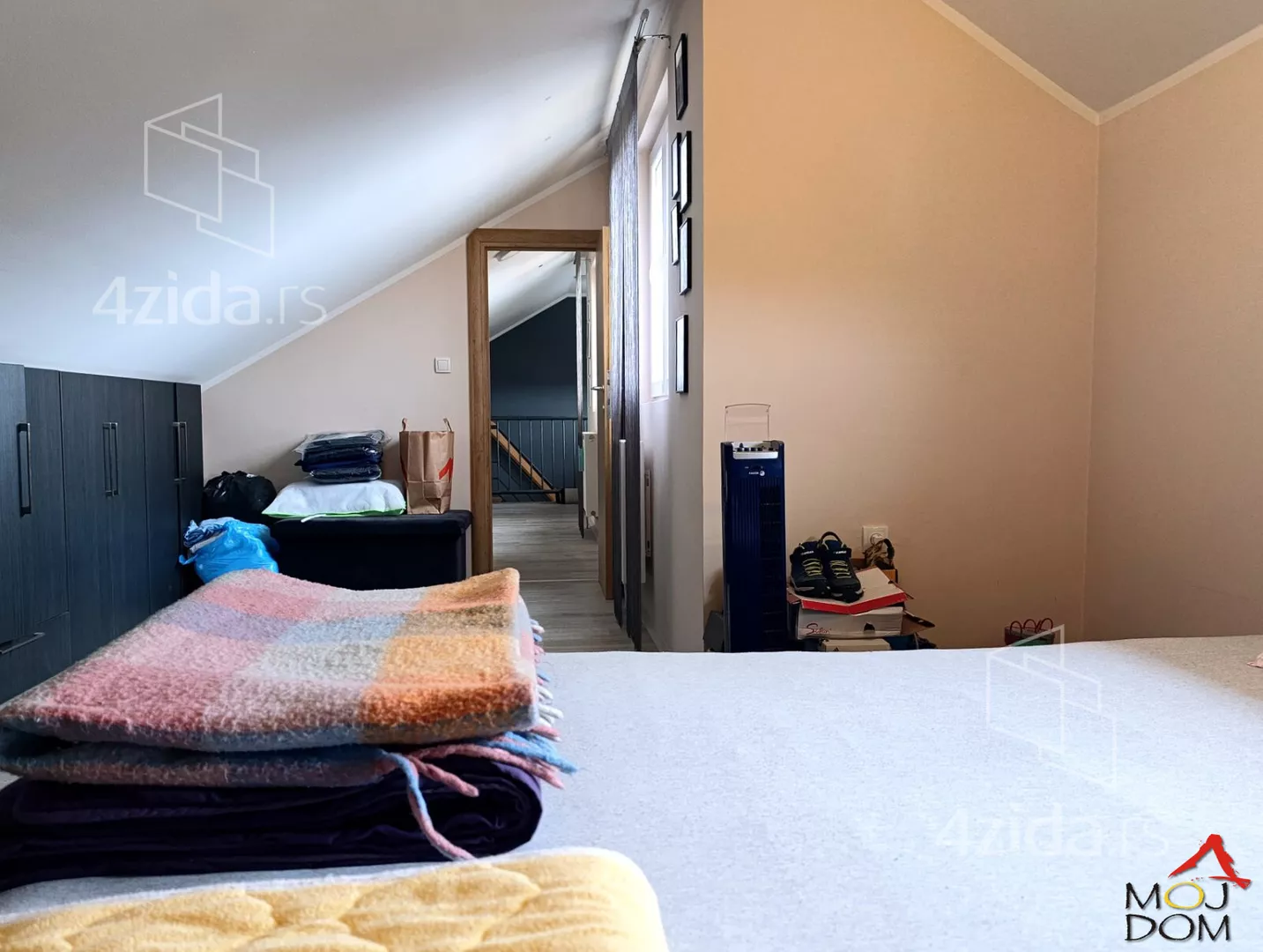 Četvoroiposoban stan | 4zida