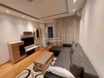 Jurija Gagarina Belvil | 4zida.rs