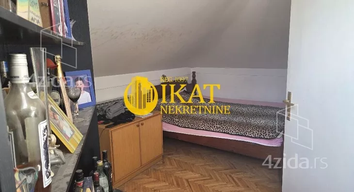 Šestosoban stan | 4zida