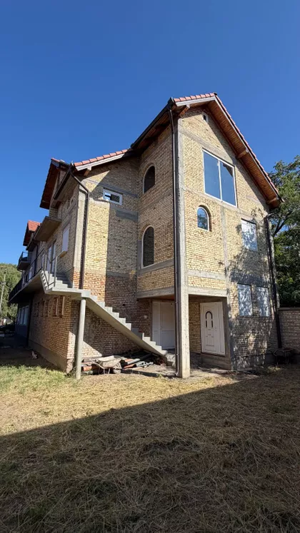 Zeleno Polje | 4zida.rs