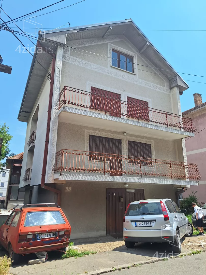 3-etažna kuća | 4zida