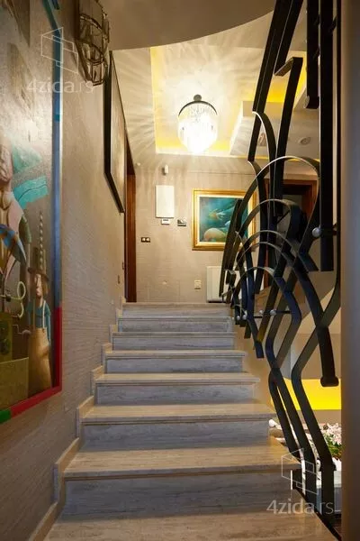 4-etažna kuća | 4zida