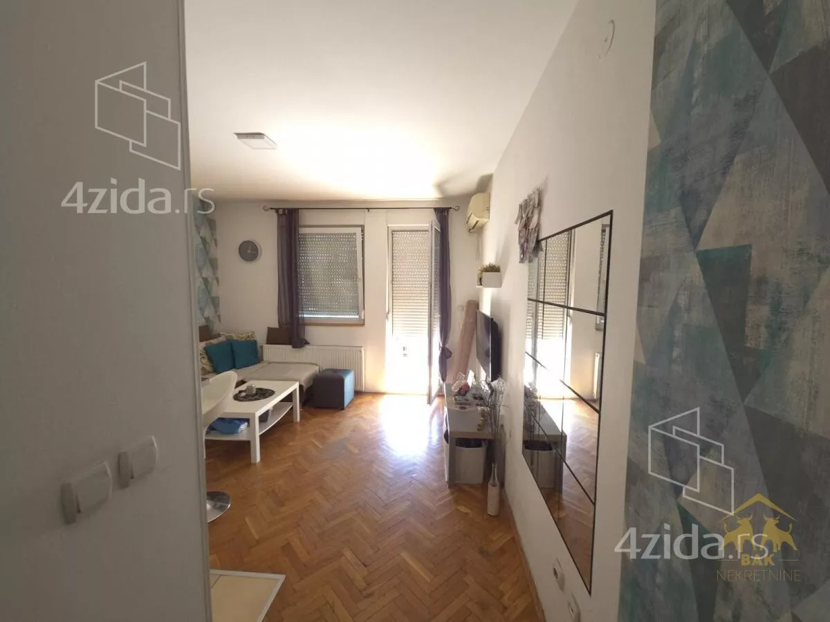 Garsonjera | 4zida