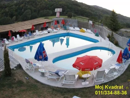 Okolne lokacije | 4zida.rs