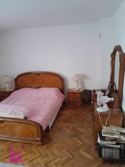 Sremska Kamenica | 4zida.rs