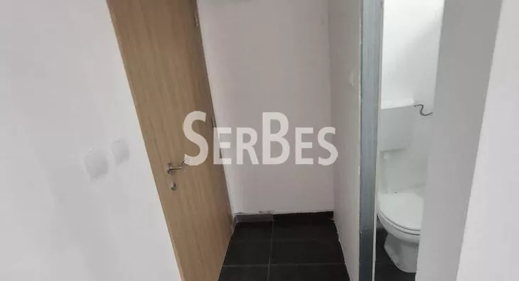 Poslovna zgrada | 4zida