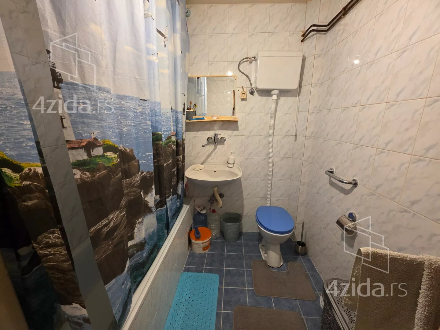 Troiposoban stan | 4zida