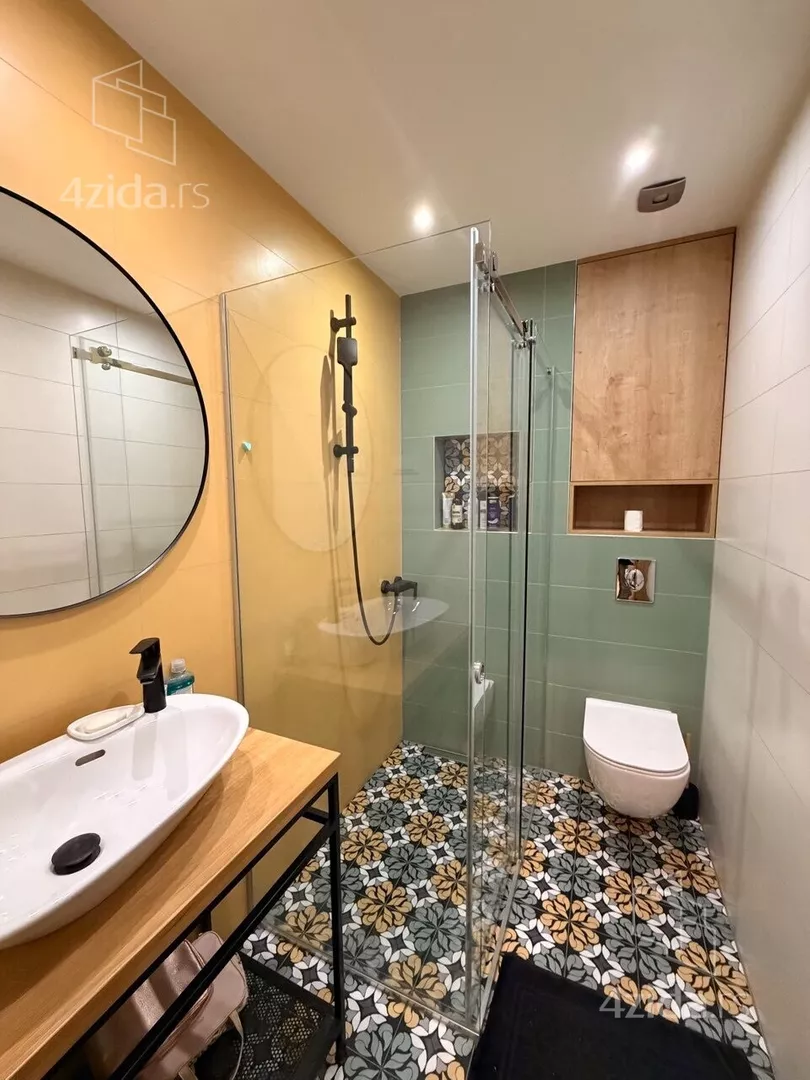 Petosoban stan | 4zida