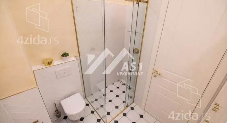 Petosoban stan | 4zida