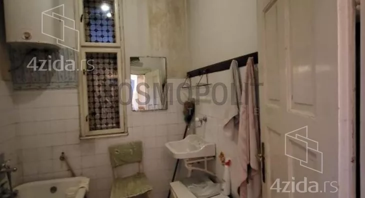 Četvoroiposoban stan | 4zida