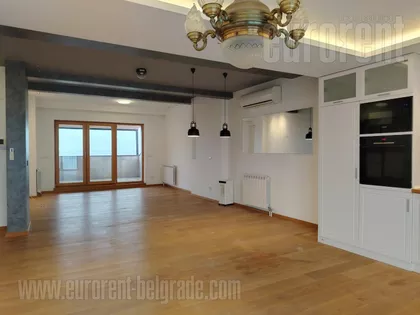 CRVENI KRST | 4zida.rs