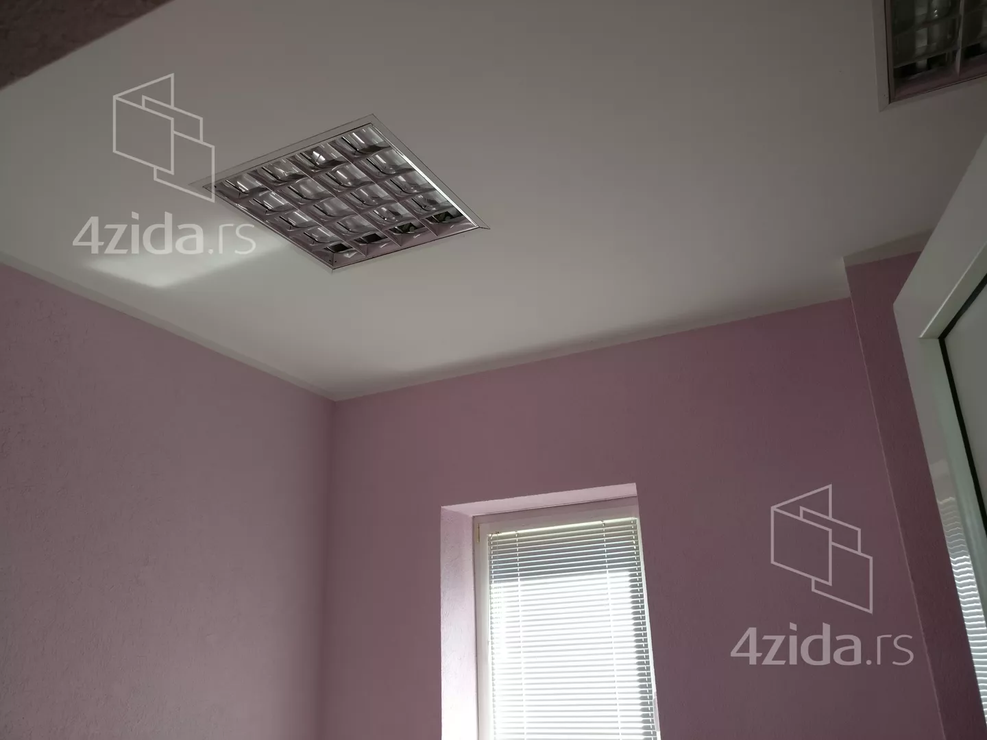 Lokal | 4zida