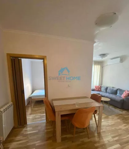 Miljana Miljanića | 4zida.rs