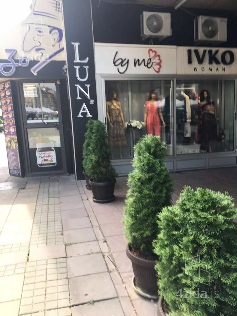 Lokal | 4zida