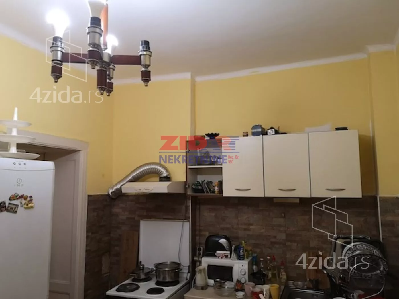 Petosoban stan | 4zida
