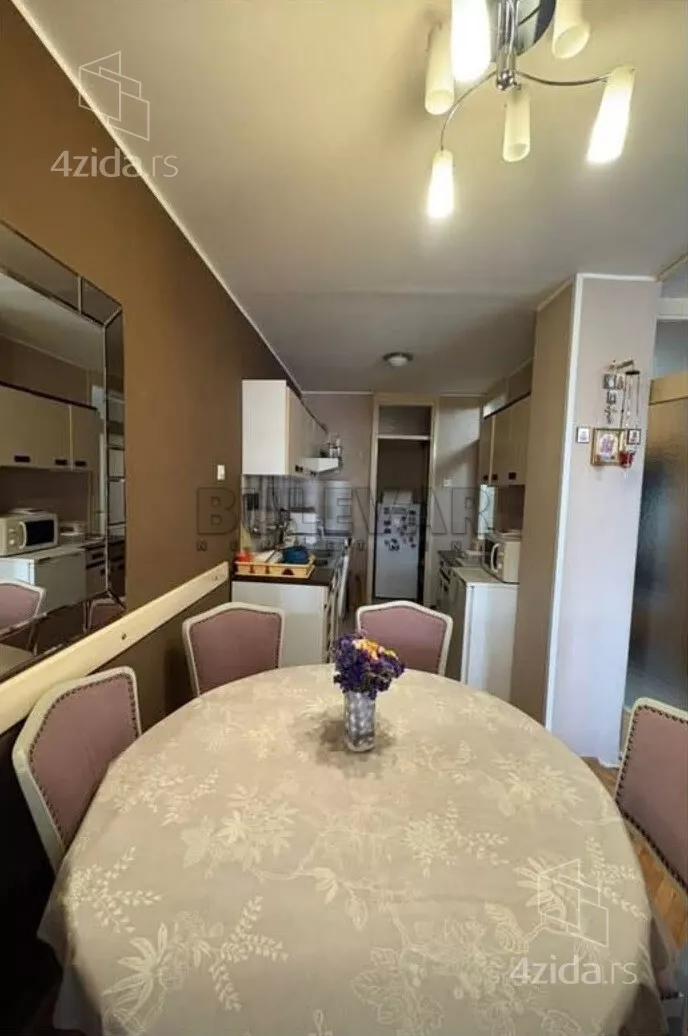 Četvorosoban stan | 4zida